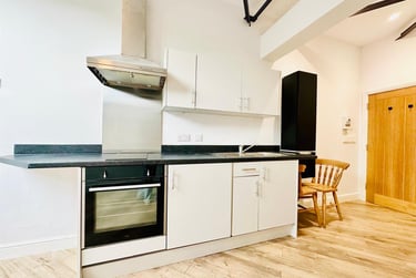 1 bed studio, 5 Avenue D, Sneinton Market, Hockley, Nottingham, NG11DX - Image 2